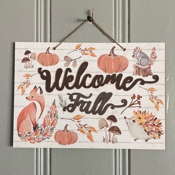 NWT- Adorable- Wooden Hello Fall- Critters Decoration Sign ๐ฟ๏ธ๐ฆ๐โ๐ซ๐ - Picture 1 of 17